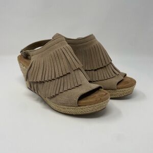 Minnetonka Ashley wedge sandals